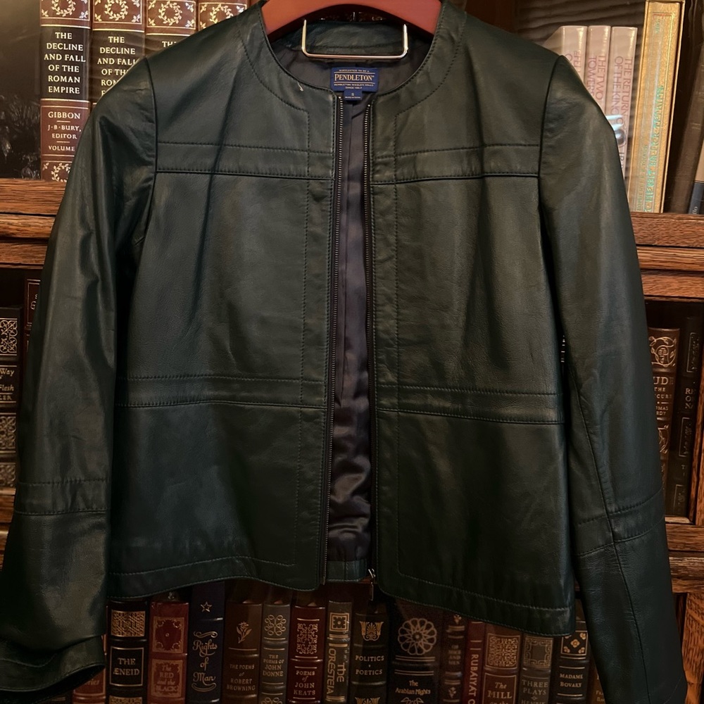 Pendleton Leather Women’s Jacket Size Small. - image 3